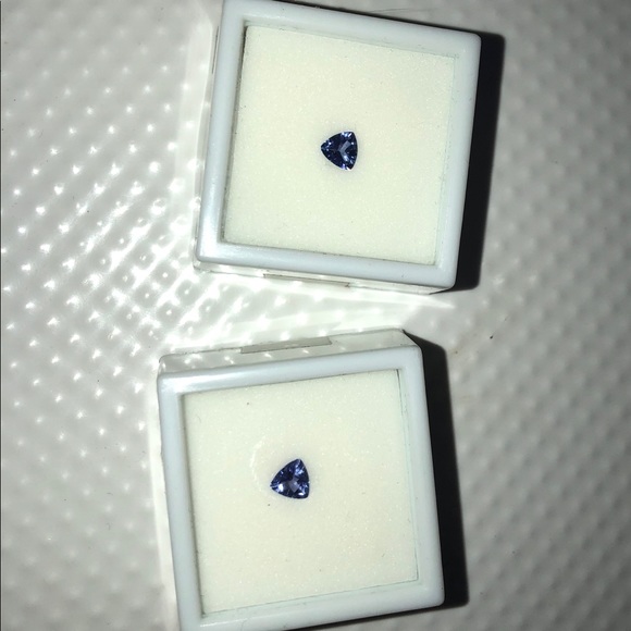 Jewelry - Tanzanite Loose Gemstones. 1.10 ctw.